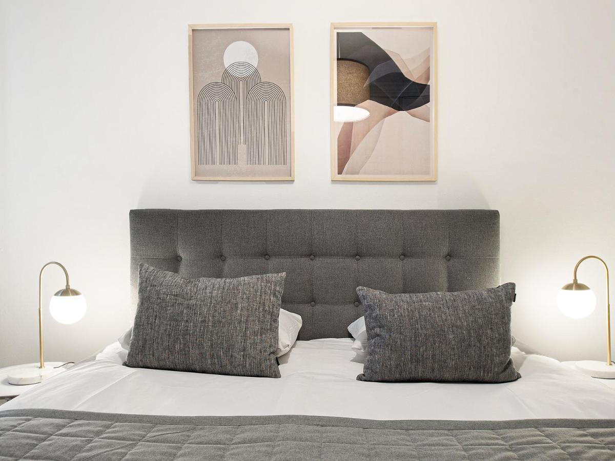 Sanders Stage - Enchanting Four-Bedroom Apartment Near Nyhavn โคเปนเฮเกน ภายนอก รูปภาพ